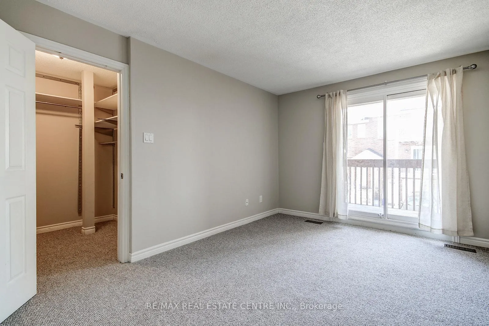 Photo 18 of 49 Wylie Circle E, Halton Hills, Georgetown — HOMEH