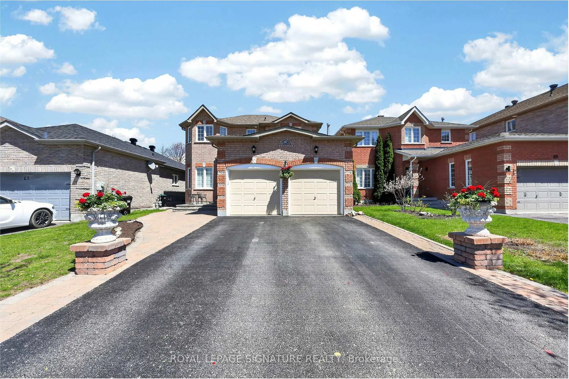 Photo 2 of 67 Penvill Trail, Barrie, Ardagh — HOMEH