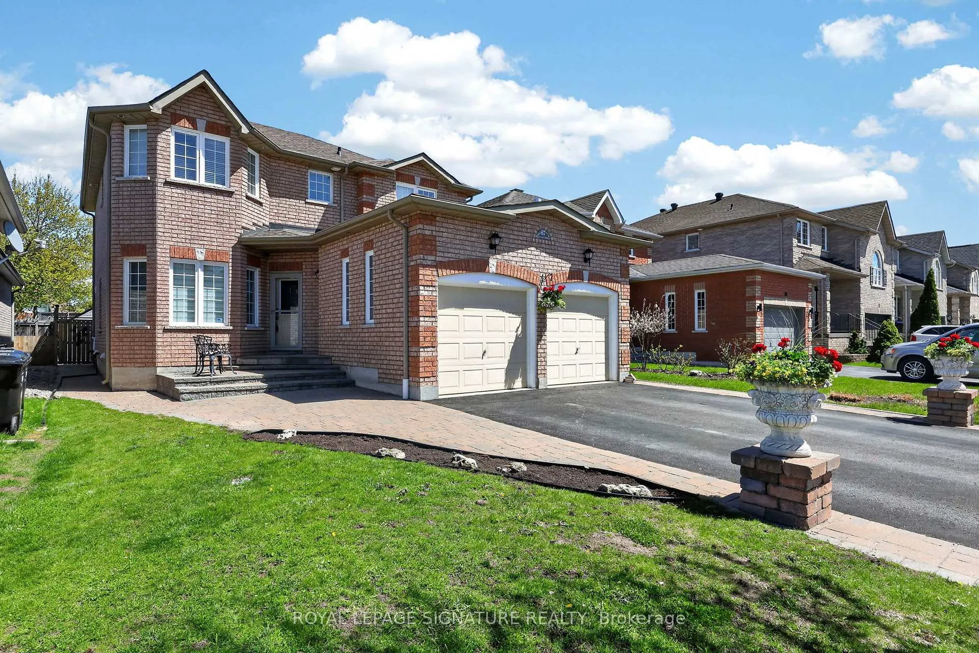 Photo 3 of 67 Penvill Trail, Barrie, Ardagh — HOMEH