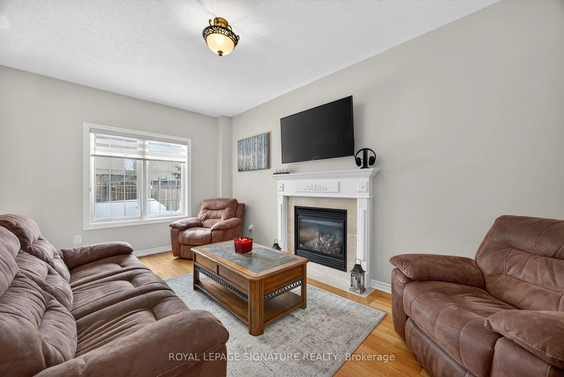 Photo 6 of 67 Penvill Trail, Barrie, Ardagh — HOMEH