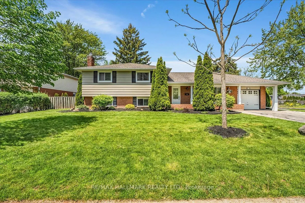 Photo 1 of 370 Dunlop Crescent, Burlington, Appleby — HOMEH