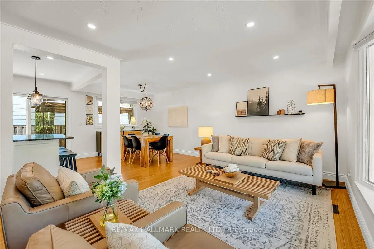 Photo 10 of 370 Dunlop Crescent, Burlington, Appleby — HOMEH