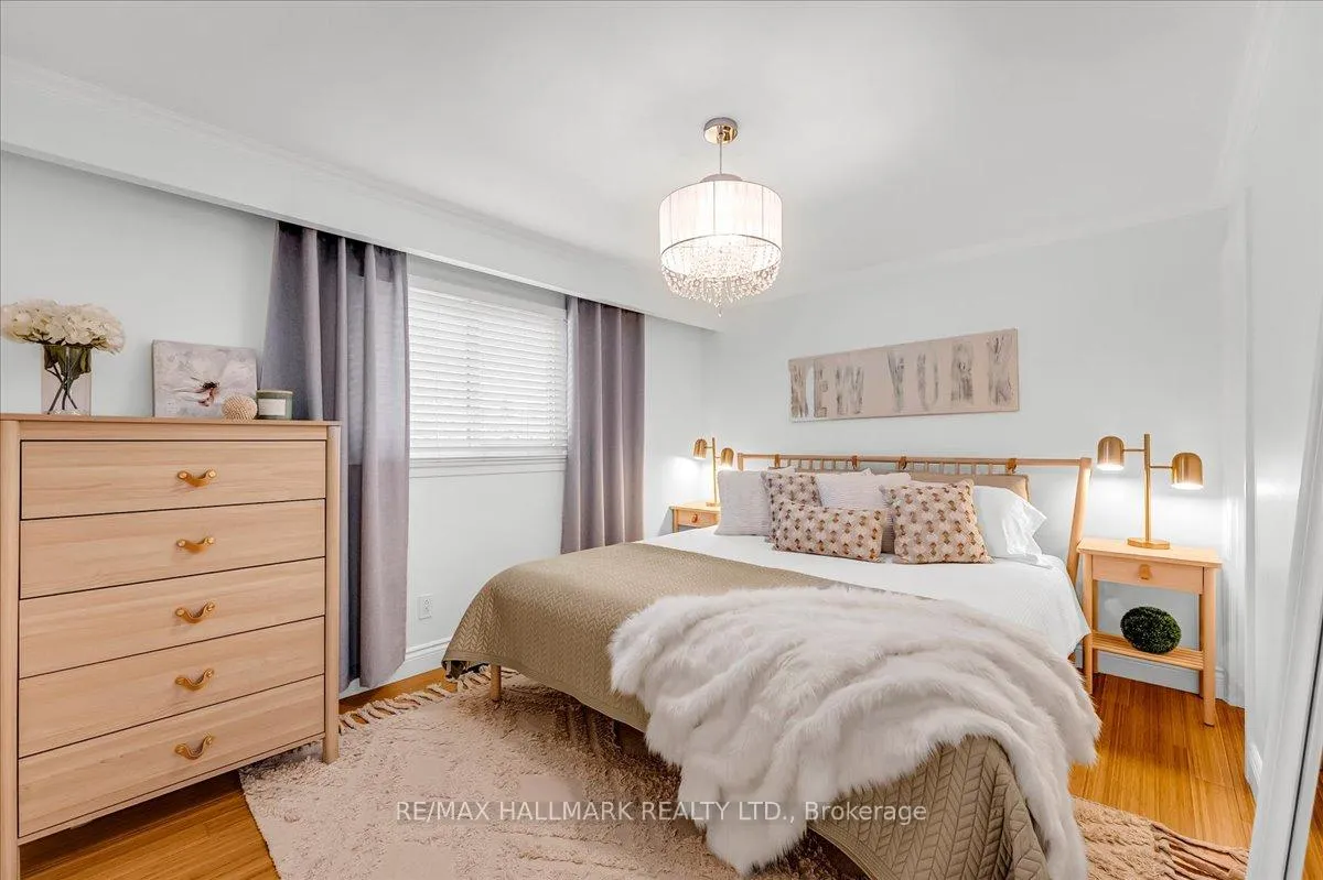 Photo 22 of 370 Dunlop Crescent, Burlington, Appleby — HOMEH