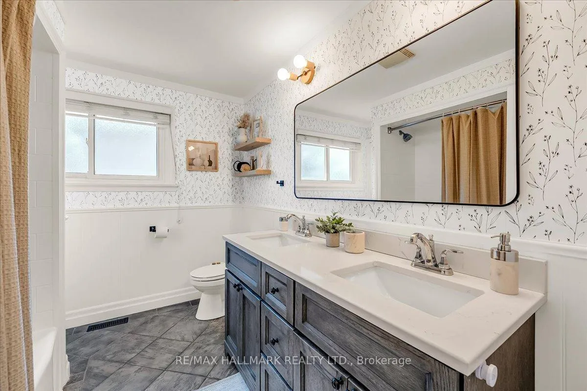 Photo 31 of 370 Dunlop Crescent, Burlington, Appleby — HOMEH