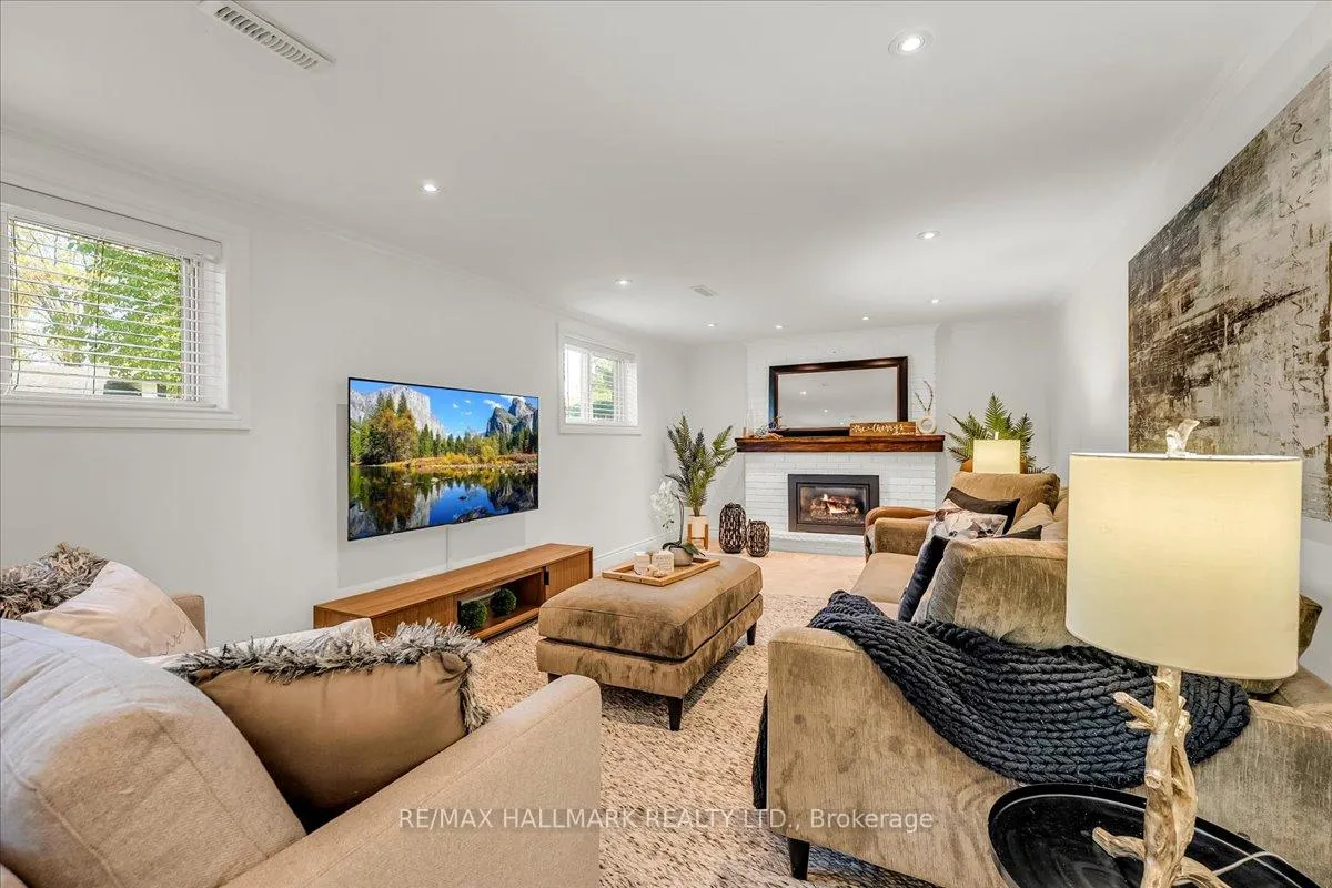 Photo 32 of 370 Dunlop Crescent, Burlington, Appleby — HOMEH