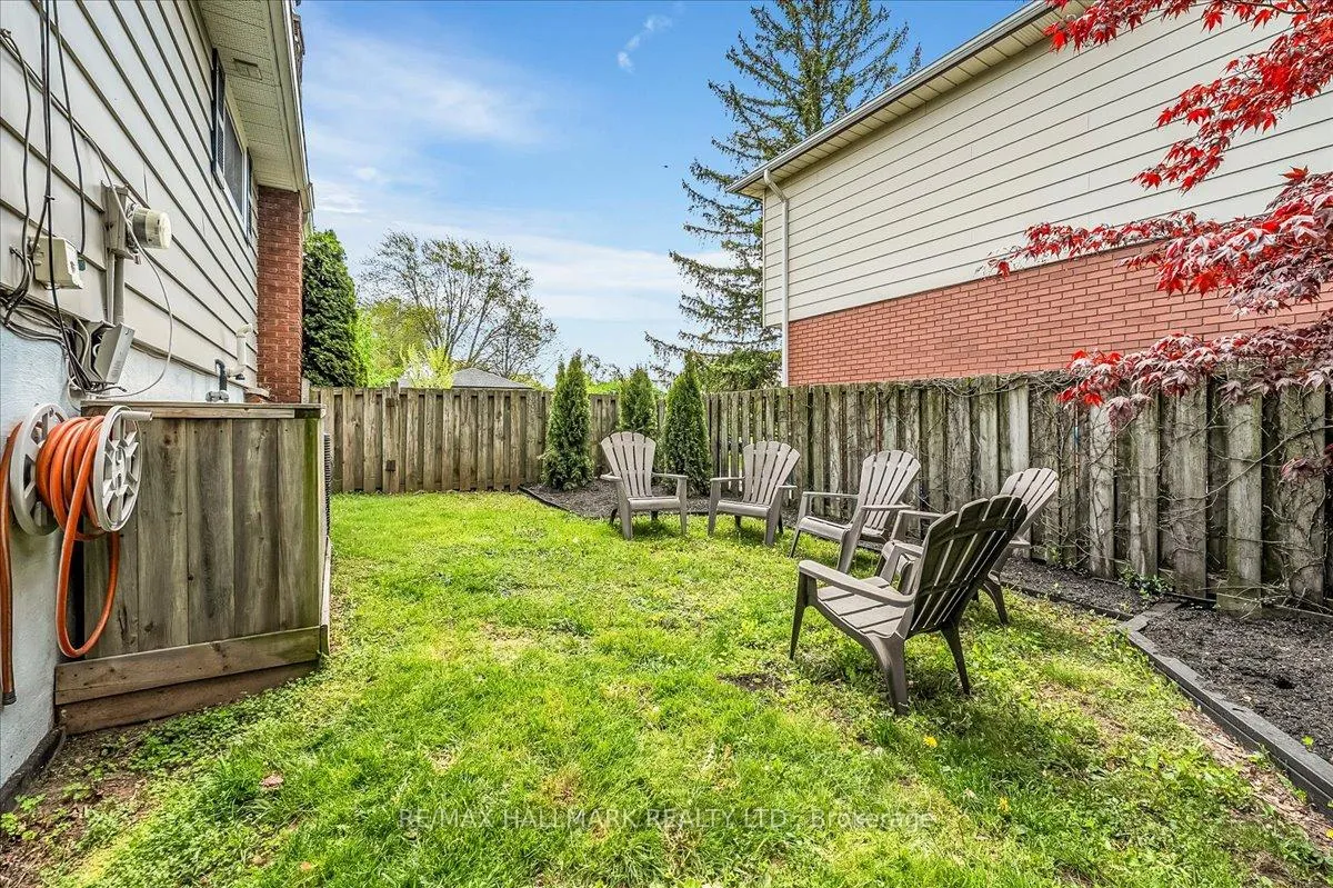 Photo 41 of 370 Dunlop Crescent, Burlington, Appleby — HOMEH