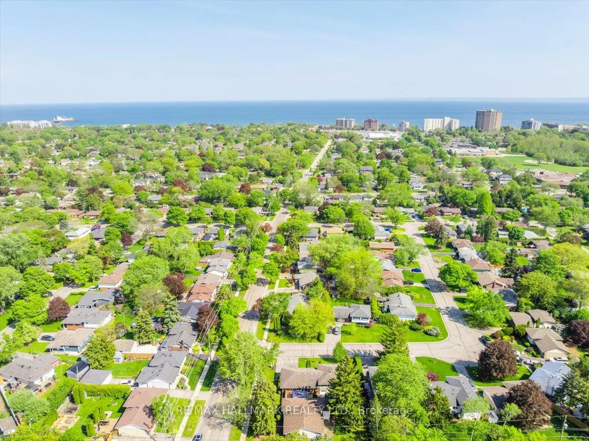 Photo 47 of 370 Dunlop Crescent, Burlington, Appleby — HOMEH