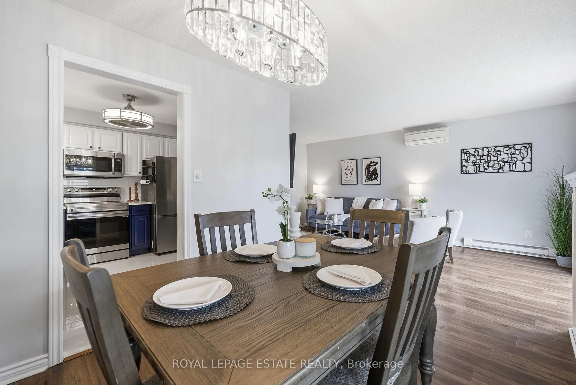 Photo 6 of 78 Turnberry Crescent, Clarington, Courtice — HOMEH