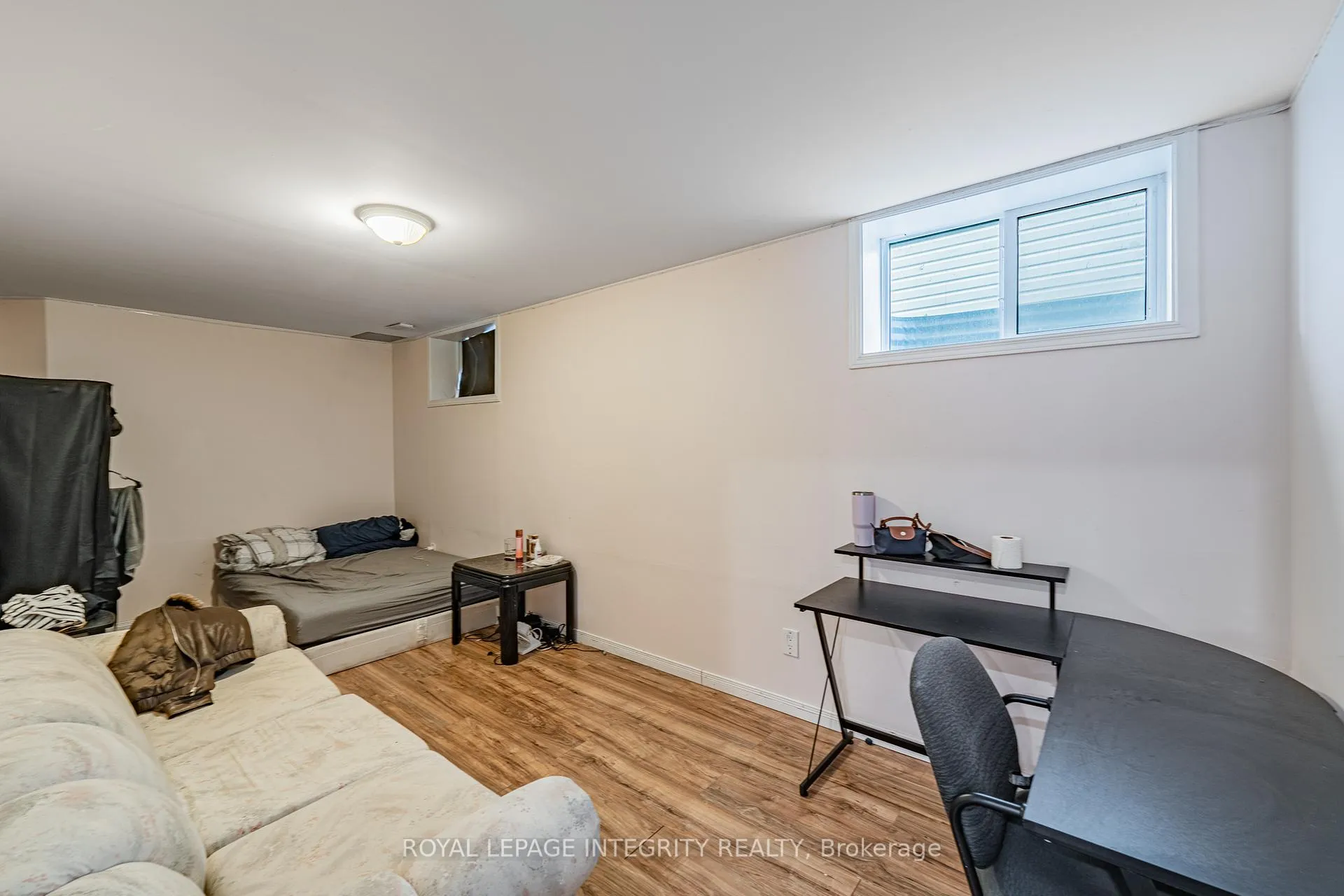 Photo 35 of 102 Whitestone Drive, Ottawa, Central Park — HOMEH