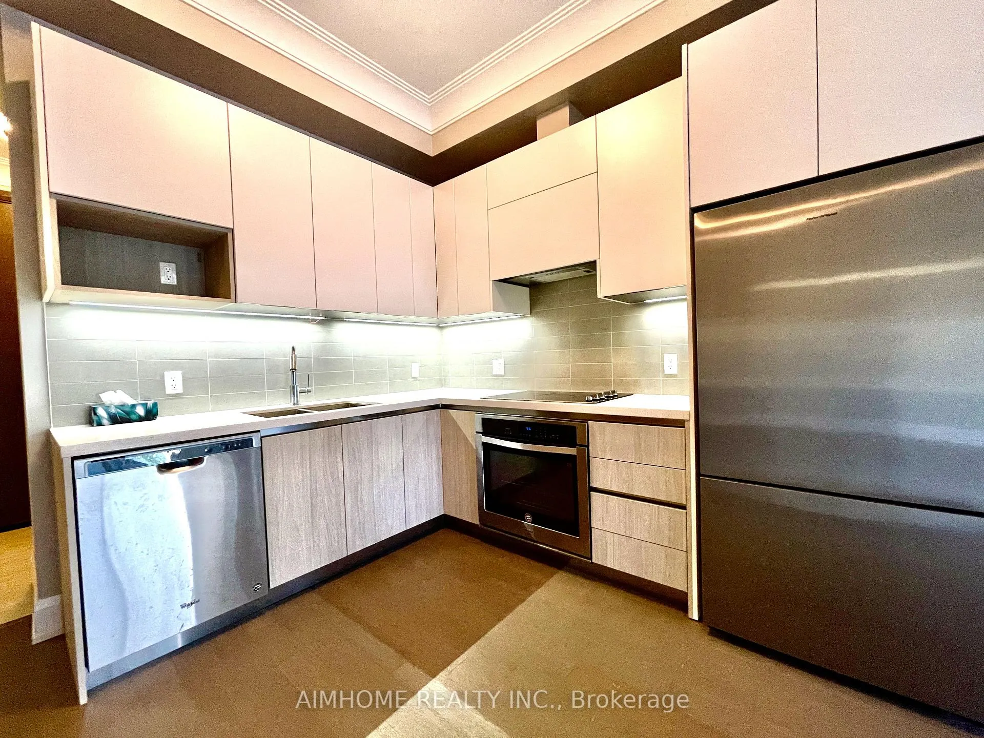 Photo 3 of Unit 202, 25 Water Walk Drive, Markham, Unionville — HOMEH