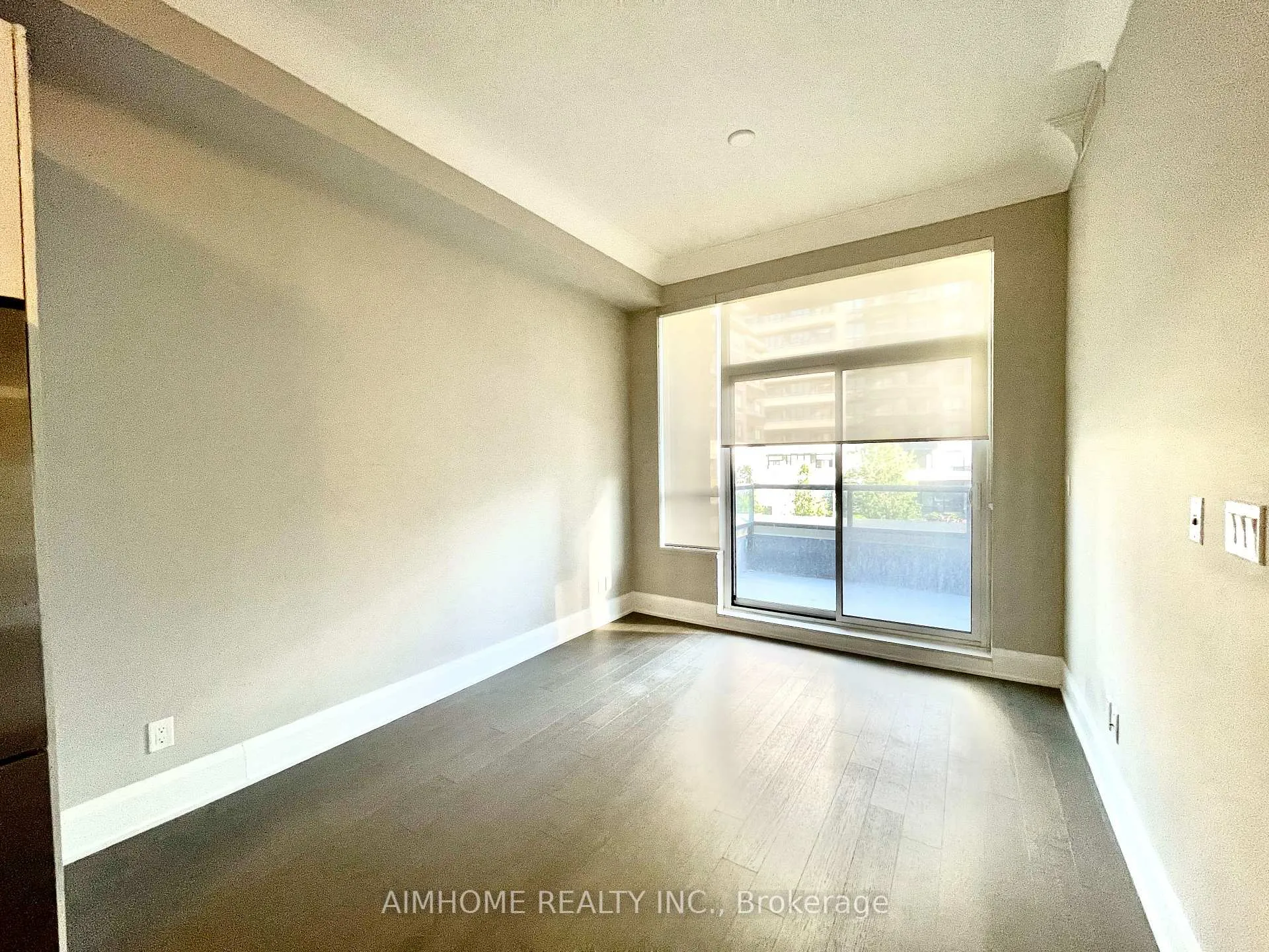 Photo 5 of Unit 202, 25 Water Walk Drive, Markham, Unionville — HOMEH