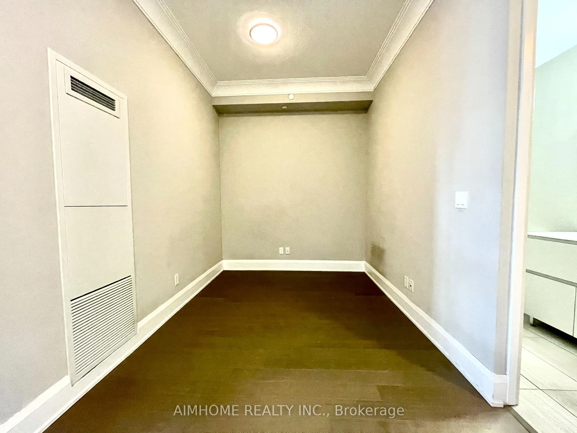 Photo 8 of Unit 202, 25 Water Walk Drive, Markham, Unionville — HOMEH