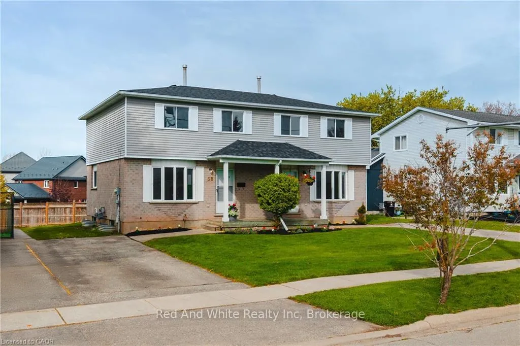 Photo 2 of 58 Catherine Street, Wilmot — HOMEH
