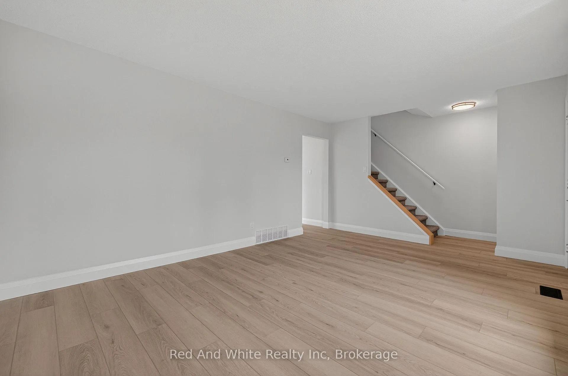 Photo 10 of 58 Catherine Street, Wilmot — HOMEH