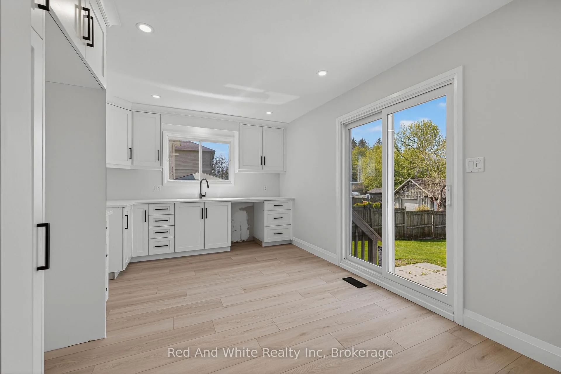 Photo 11 of 58 Catherine Street, Wilmot — HOMEH