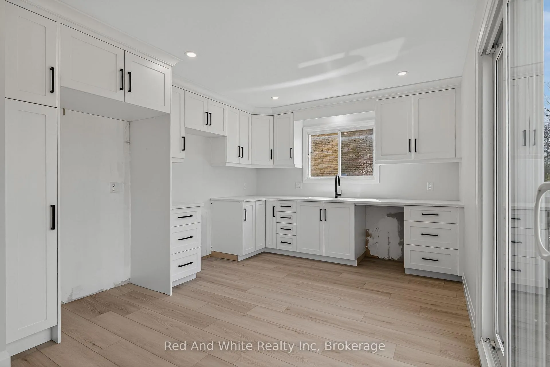 Photo 12 of 58 Catherine Street, Wilmot — HOMEH
