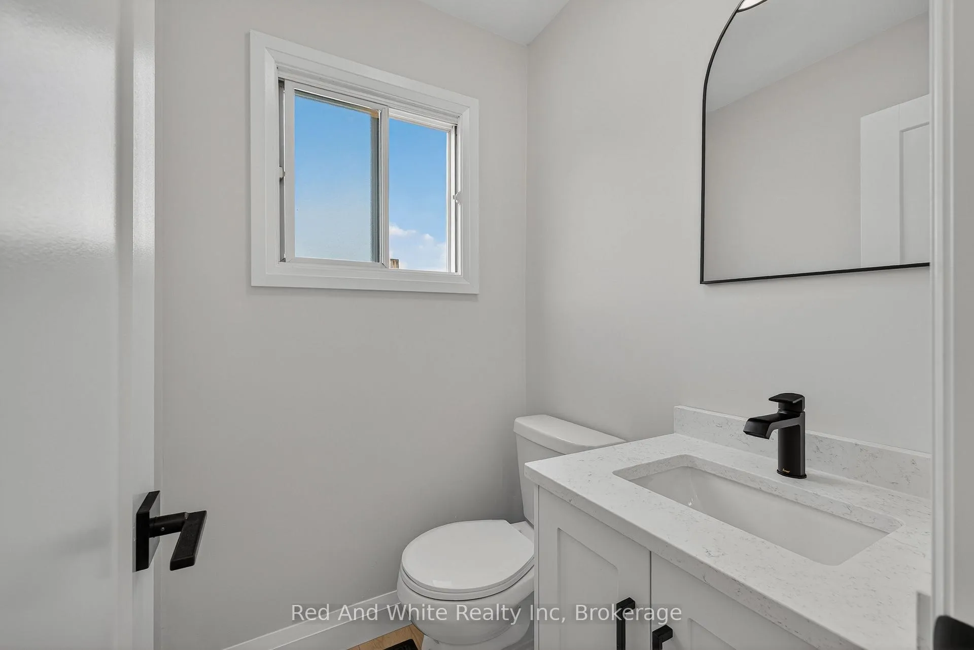 Photo 16 of 58 Catherine Street, Wilmot — HOMEH