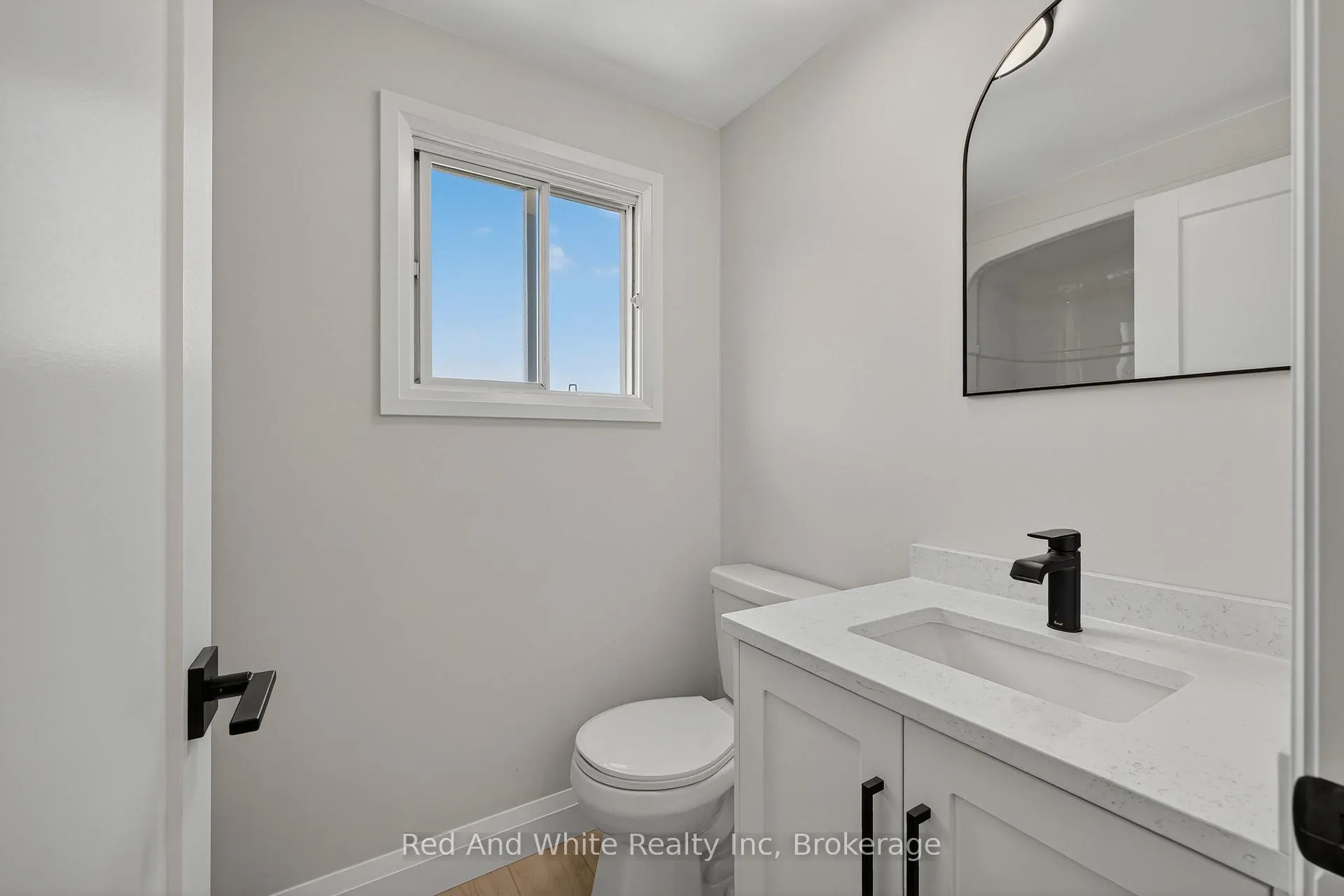 Photo 25 of 58 Catherine Street, Wilmot — HOMEH