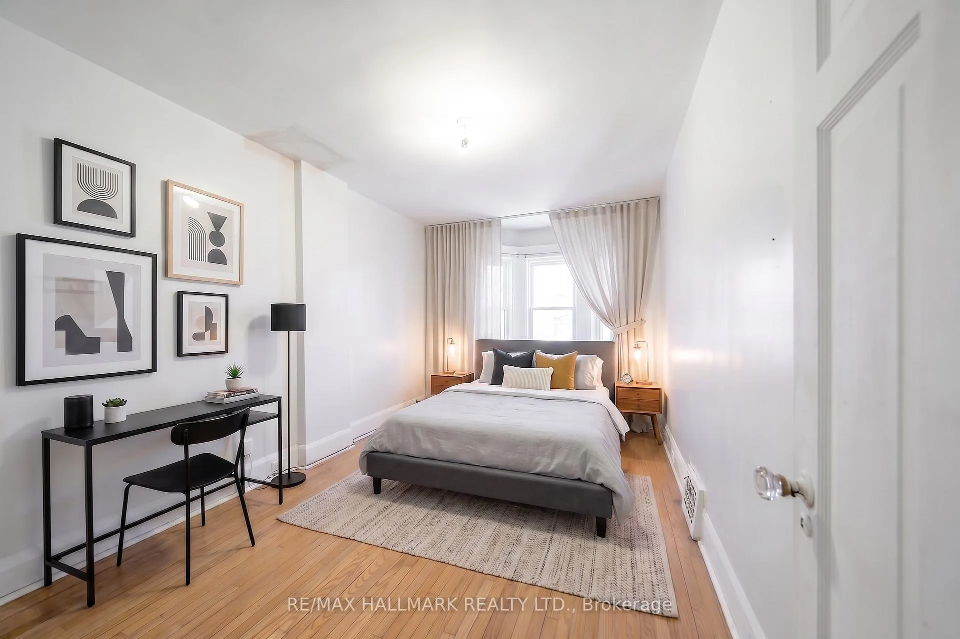 Photo 17 of 31 Gates Avenue, Toronto, East End-Danforth — HOMEH