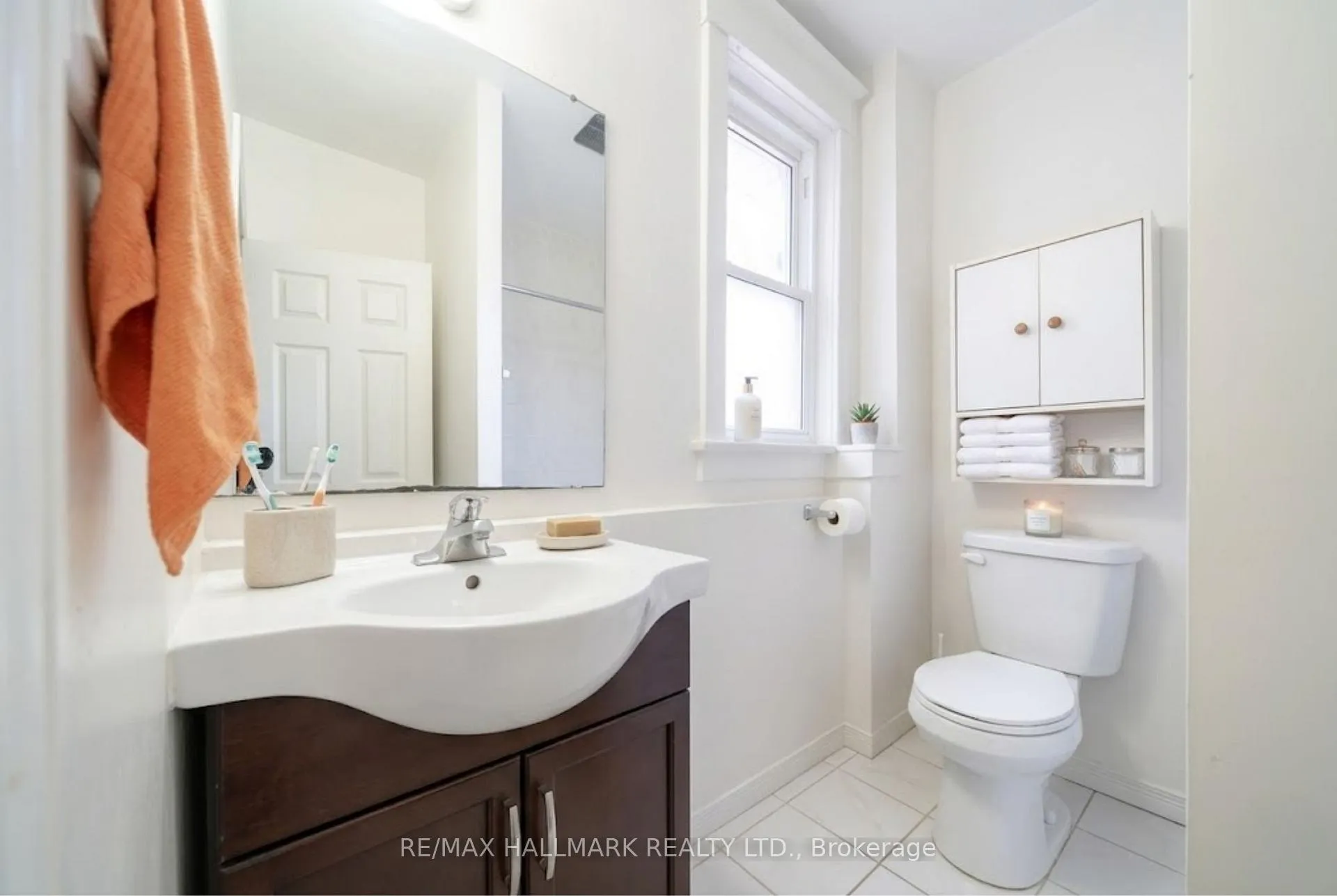 Photo 22 of 31 Gates Avenue, Toronto, East End-Danforth — HOMEH