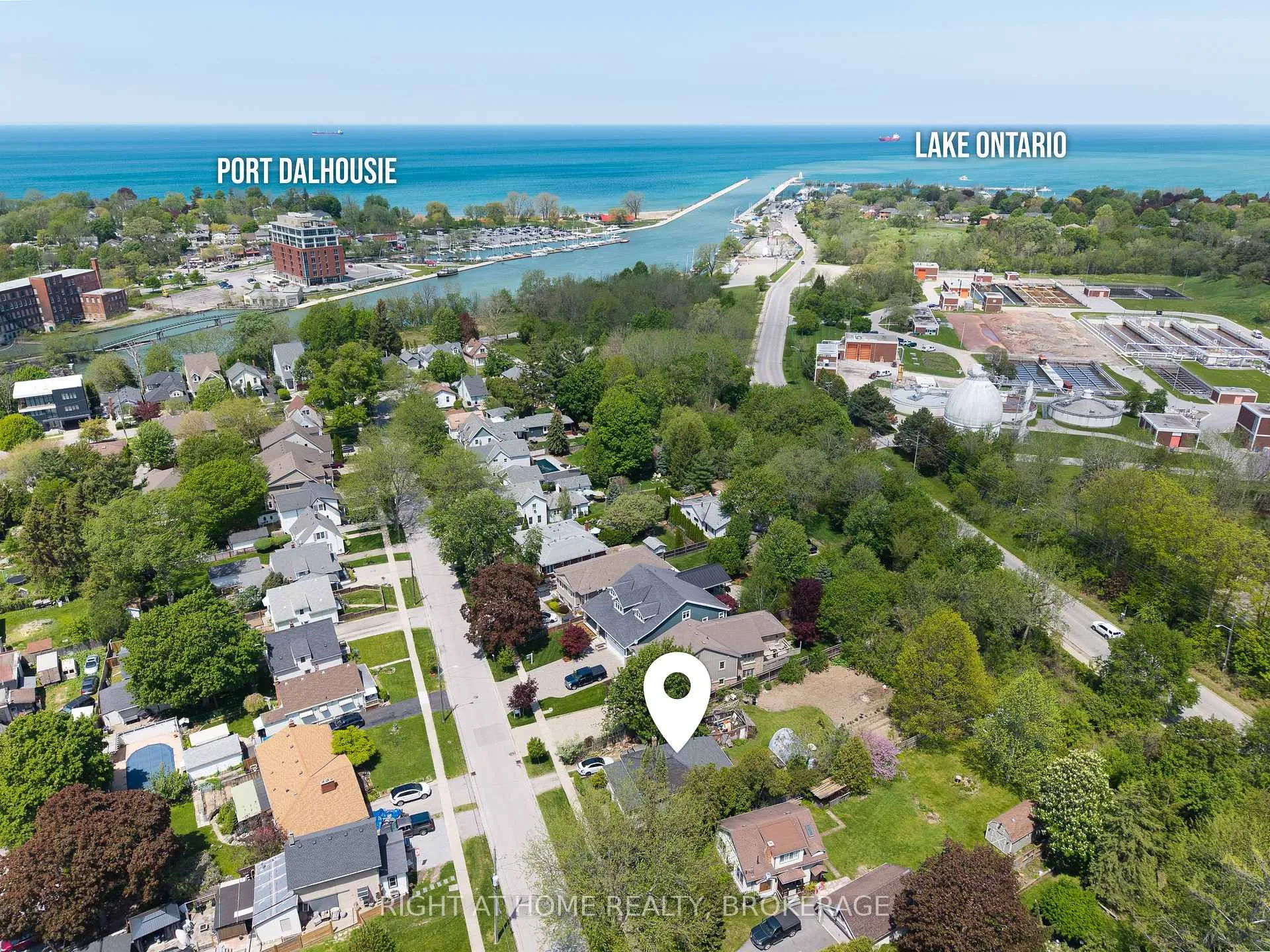 Photo 1 of 20 John Street, St. Catharines, Port Dalhousie — HOMEH
