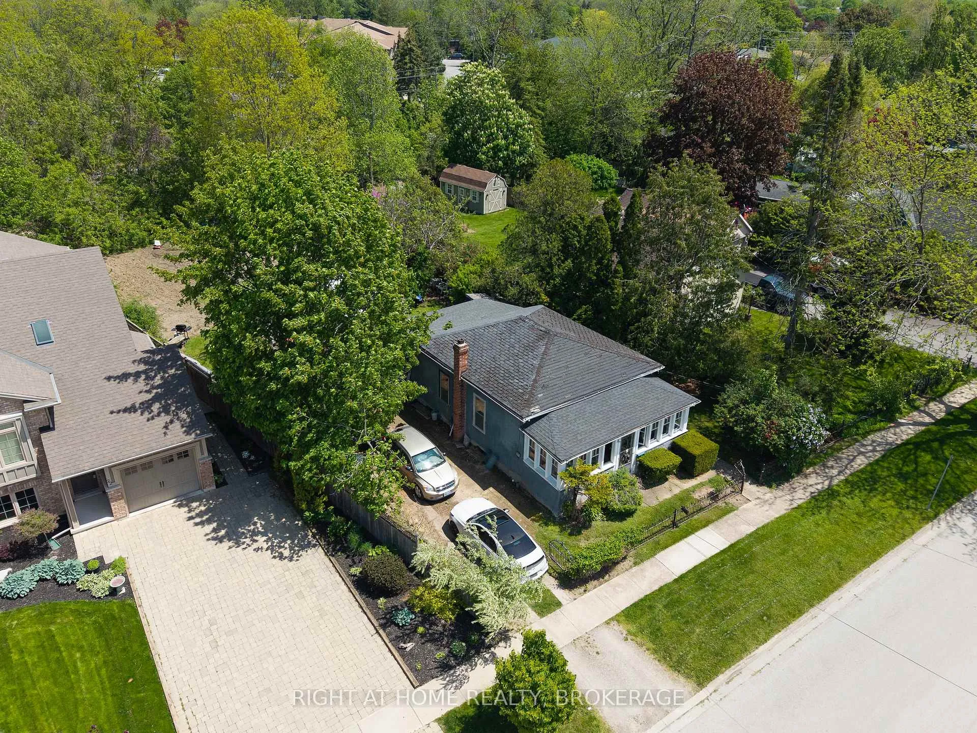 Photo 7 of 20 John Street, St. Catharines, Port Dalhousie — HOMEH