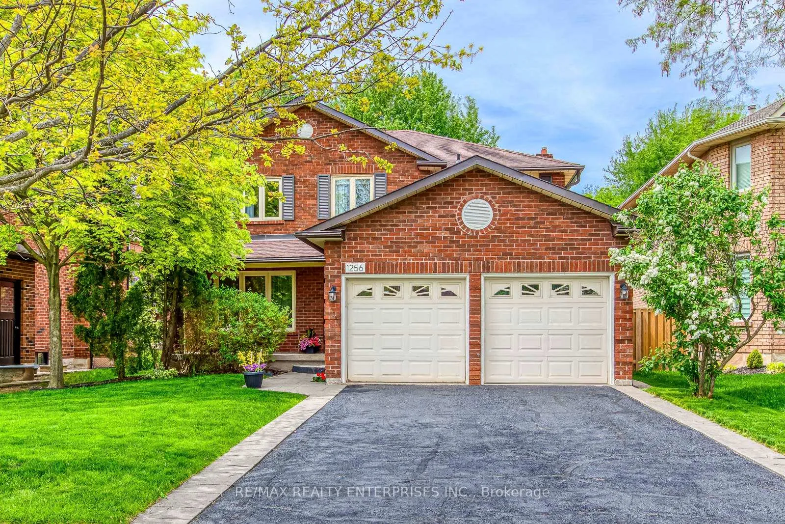 Front of 1256 Greenwood Crescent