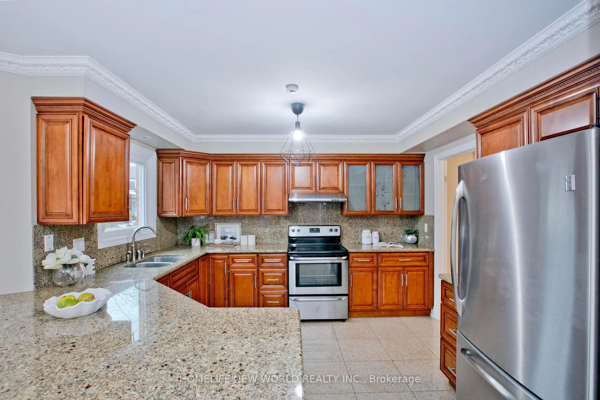Photo 12 of 61 Nadine Crescent, Markham, Unionville — HOMEH
