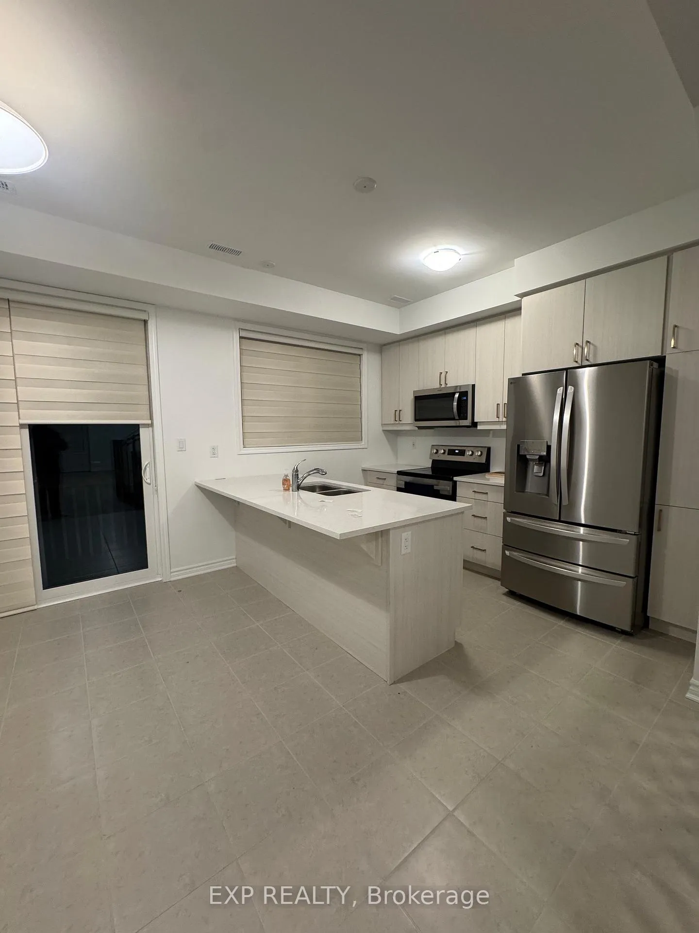 Photo 15 of 77 Vickerman Street, Brampton, Northwest Brampton — HOMEH