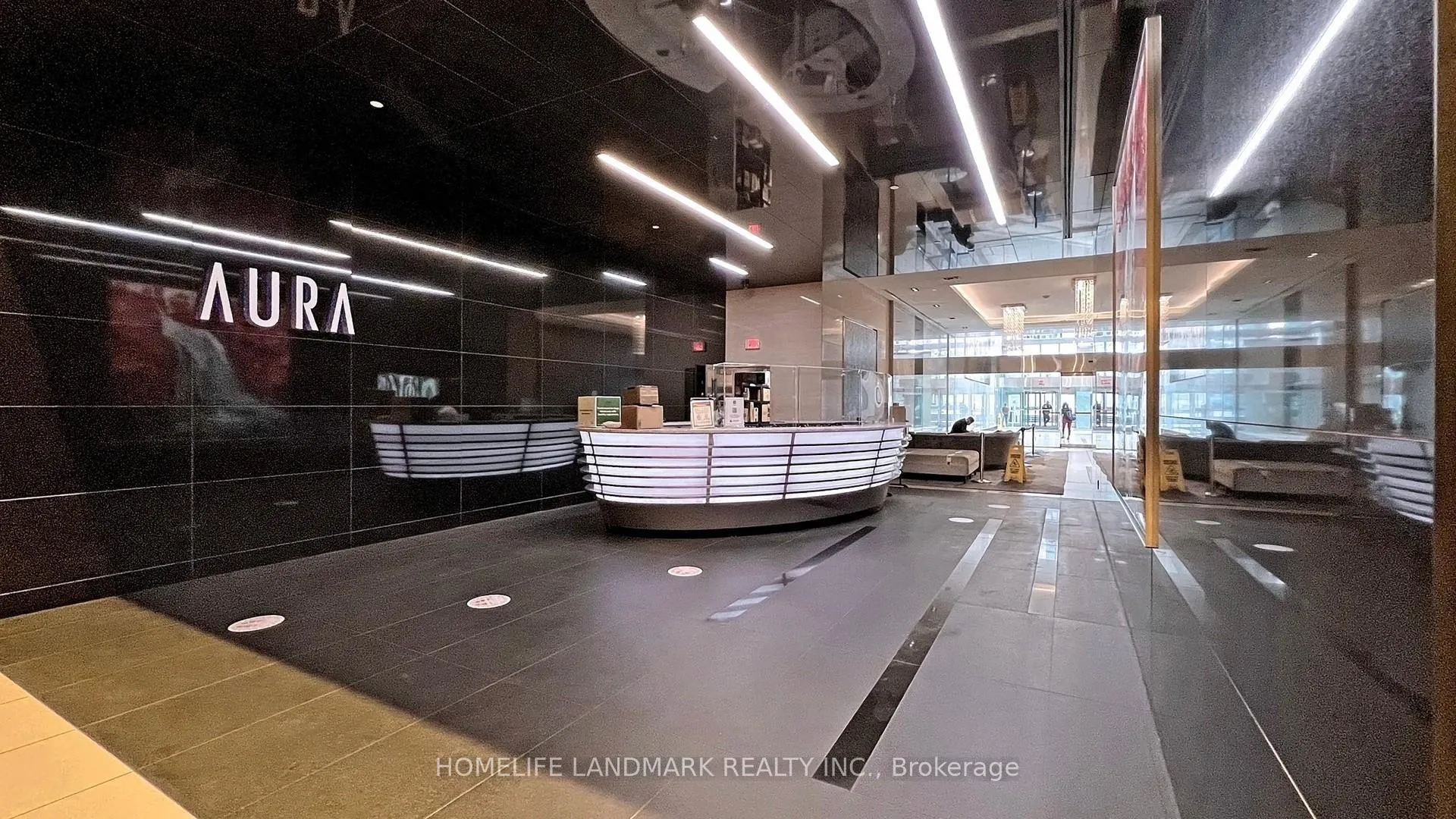 Photo 4 of Unit 3307, 386 Yonge Street, Toronto, Bay Street Corridor — HOMEH