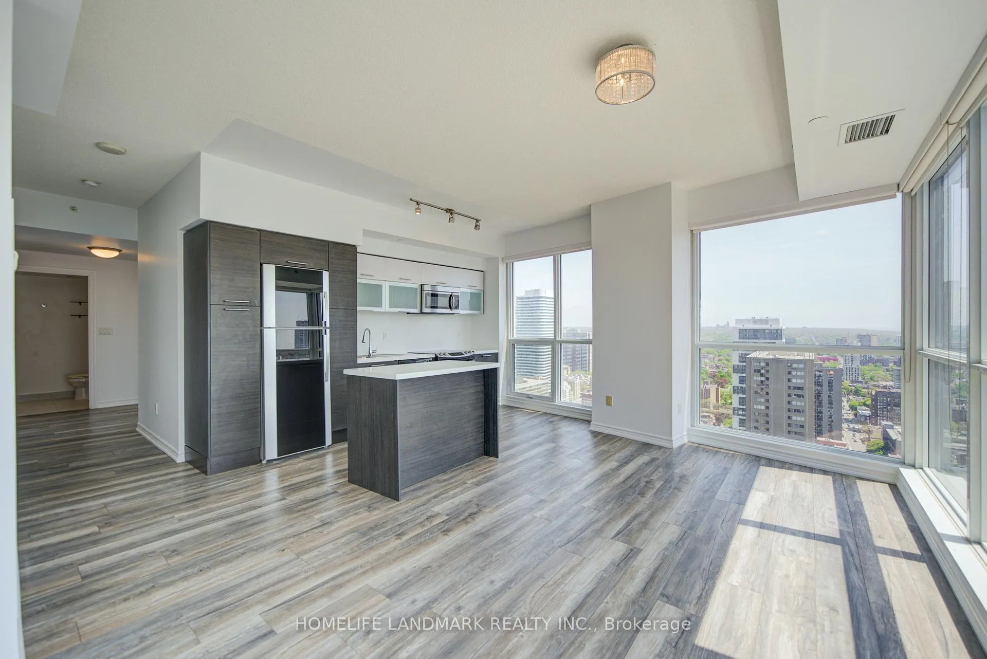 Photo 12 of Unit 3307, 386 Yonge Street, Toronto, Bay Street Corridor — HOMEH