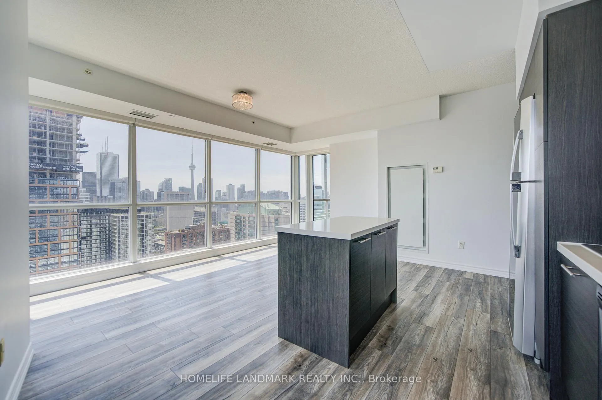 Photo 13 of Unit 3307, 386 Yonge Street, Toronto, Bay Street Corridor — HOMEH