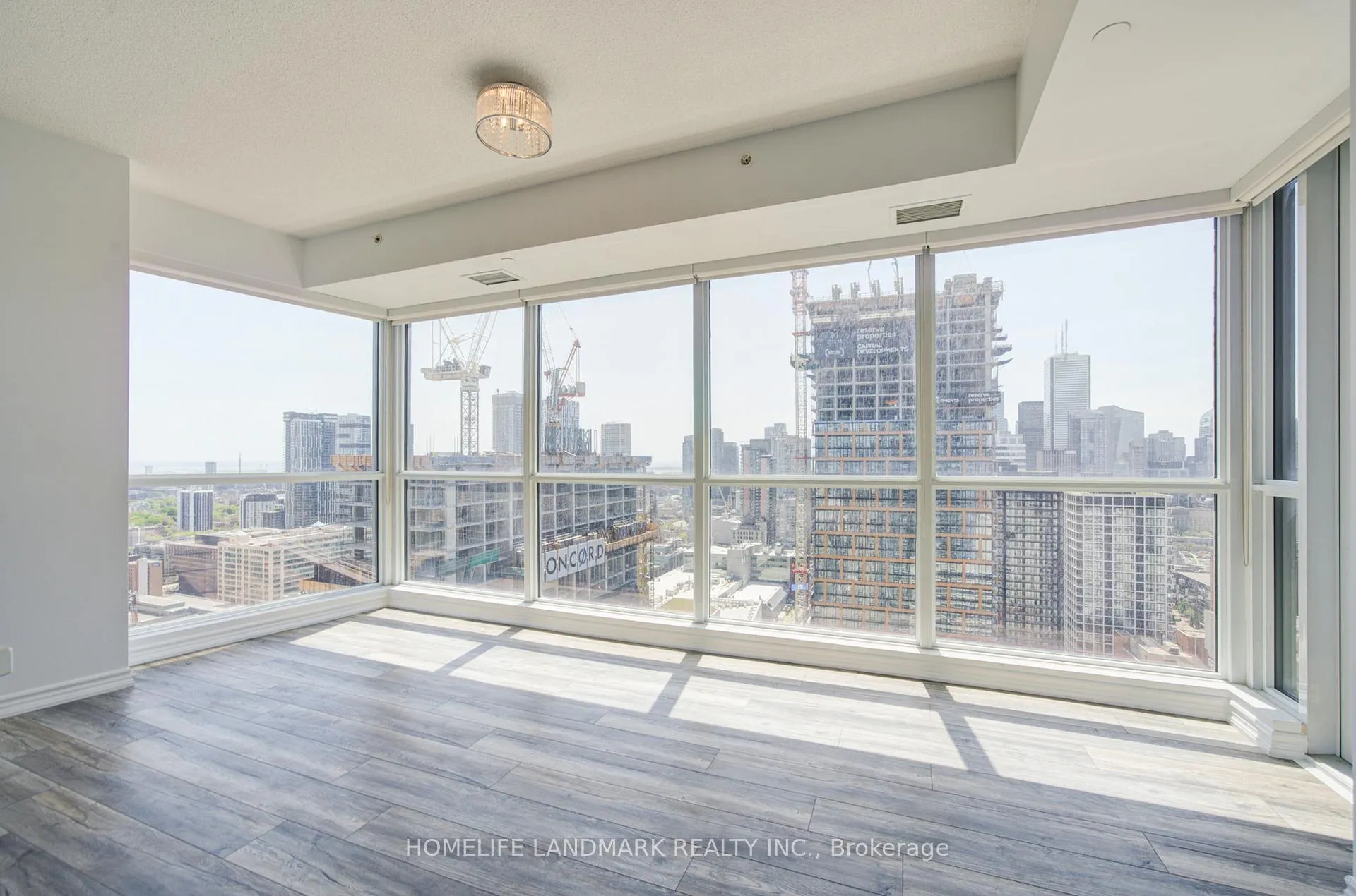 Photo 14 of Unit 3307, 386 Yonge Street, Toronto, Bay Street Corridor — HOMEH