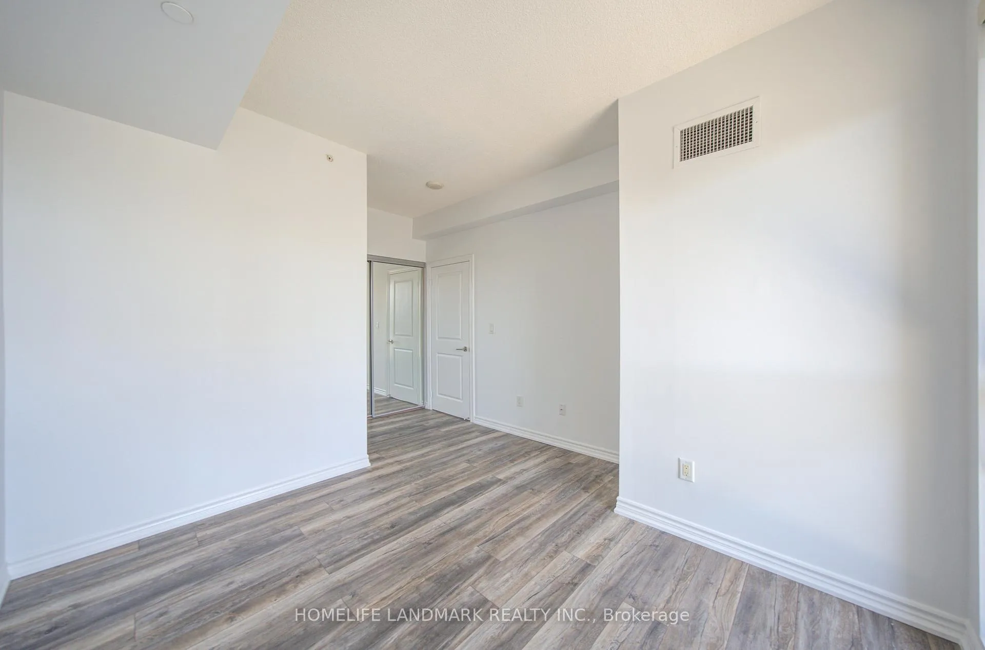 Photo 18 of Unit 3307, 386 Yonge Street, Toronto, Bay Street Corridor — HOMEH