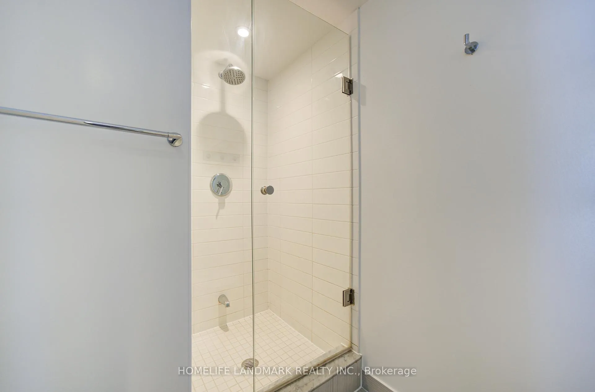 Photo 20 of Unit 3307, 386 Yonge Street, Toronto, Bay Street Corridor — HOMEH