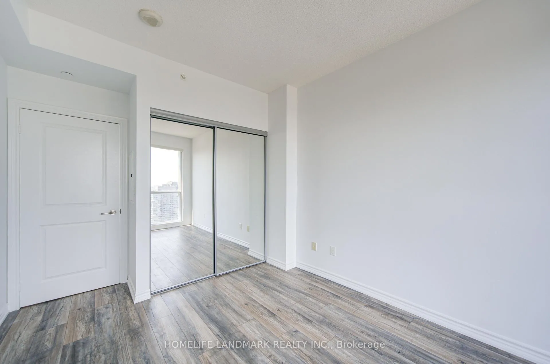 Photo 23 of Unit 3307, 386 Yonge Street, Toronto, Bay Street Corridor — HOMEH