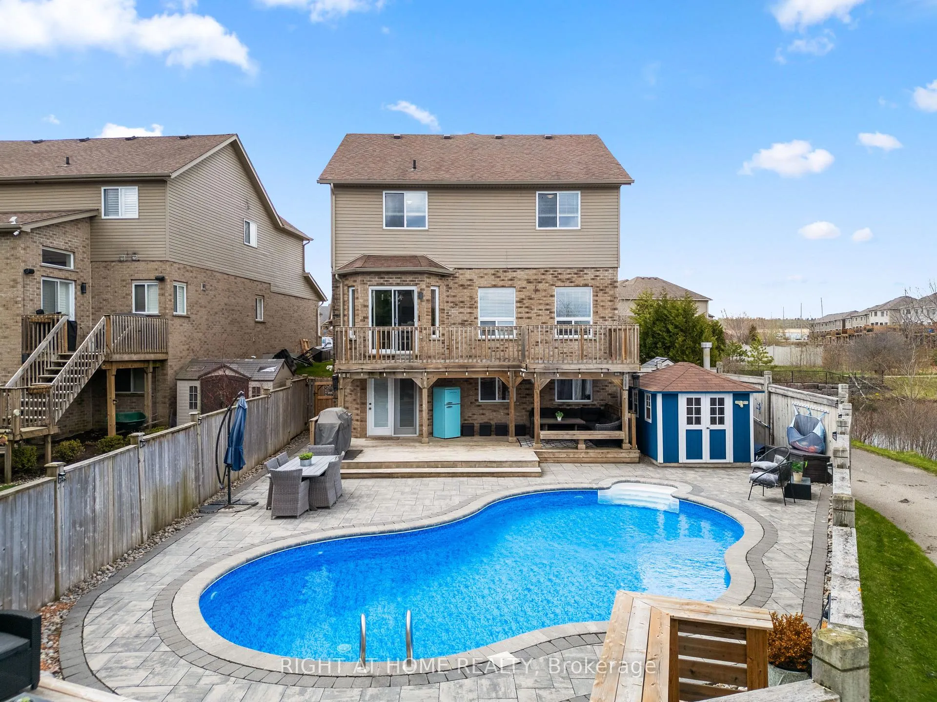 Photo 1 of 18 Samuel Court, Orangeville — HOMEH