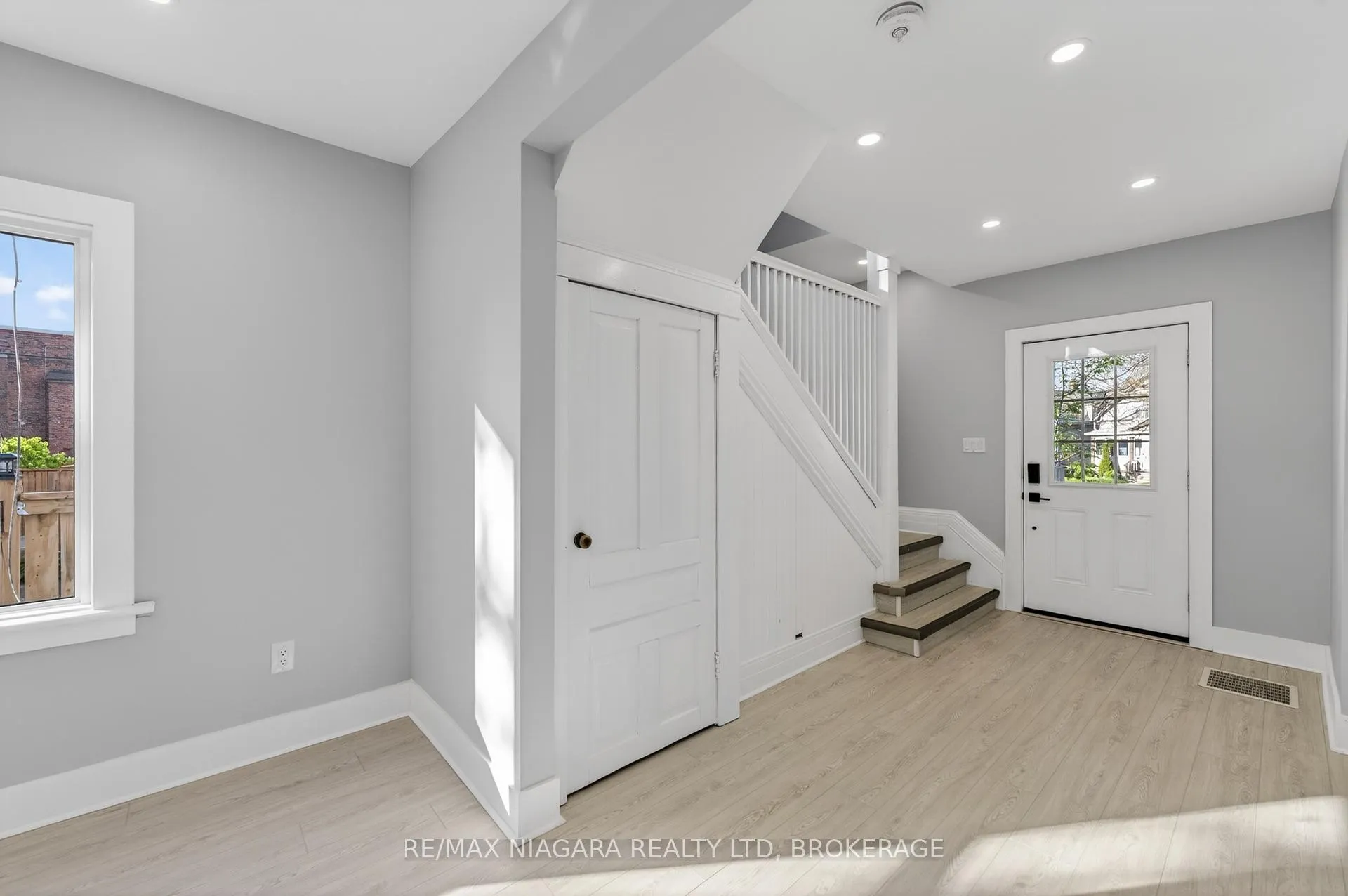 Photo 4 of 173 Lake Street, St. Catharines, Downtown — HOMEH