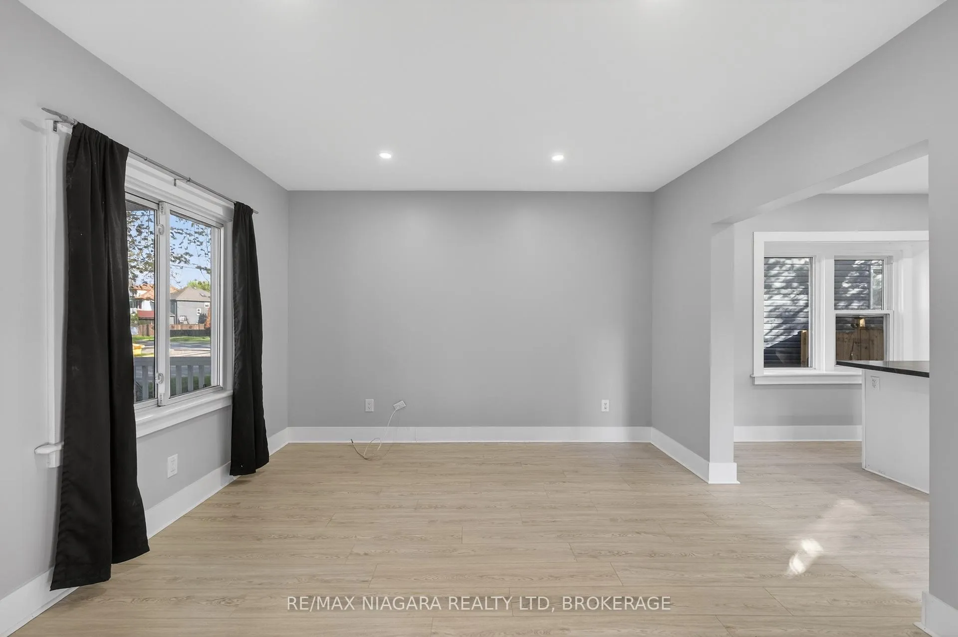 Photo 10 of 173 Lake Street, St. Catharines, Downtown — HOMEH