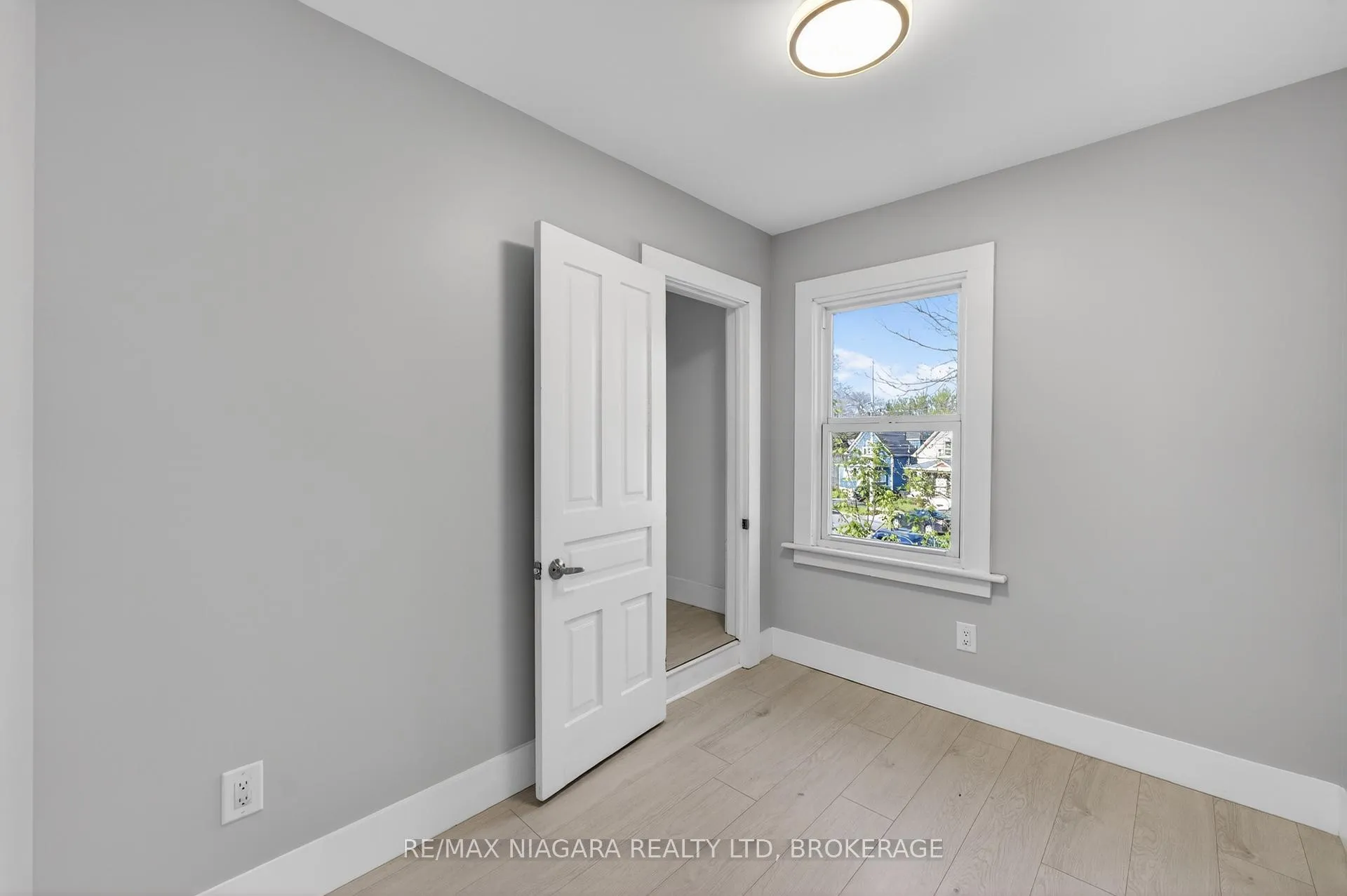 Photo 24 of 173 Lake Street, St. Catharines, Downtown — HOMEH