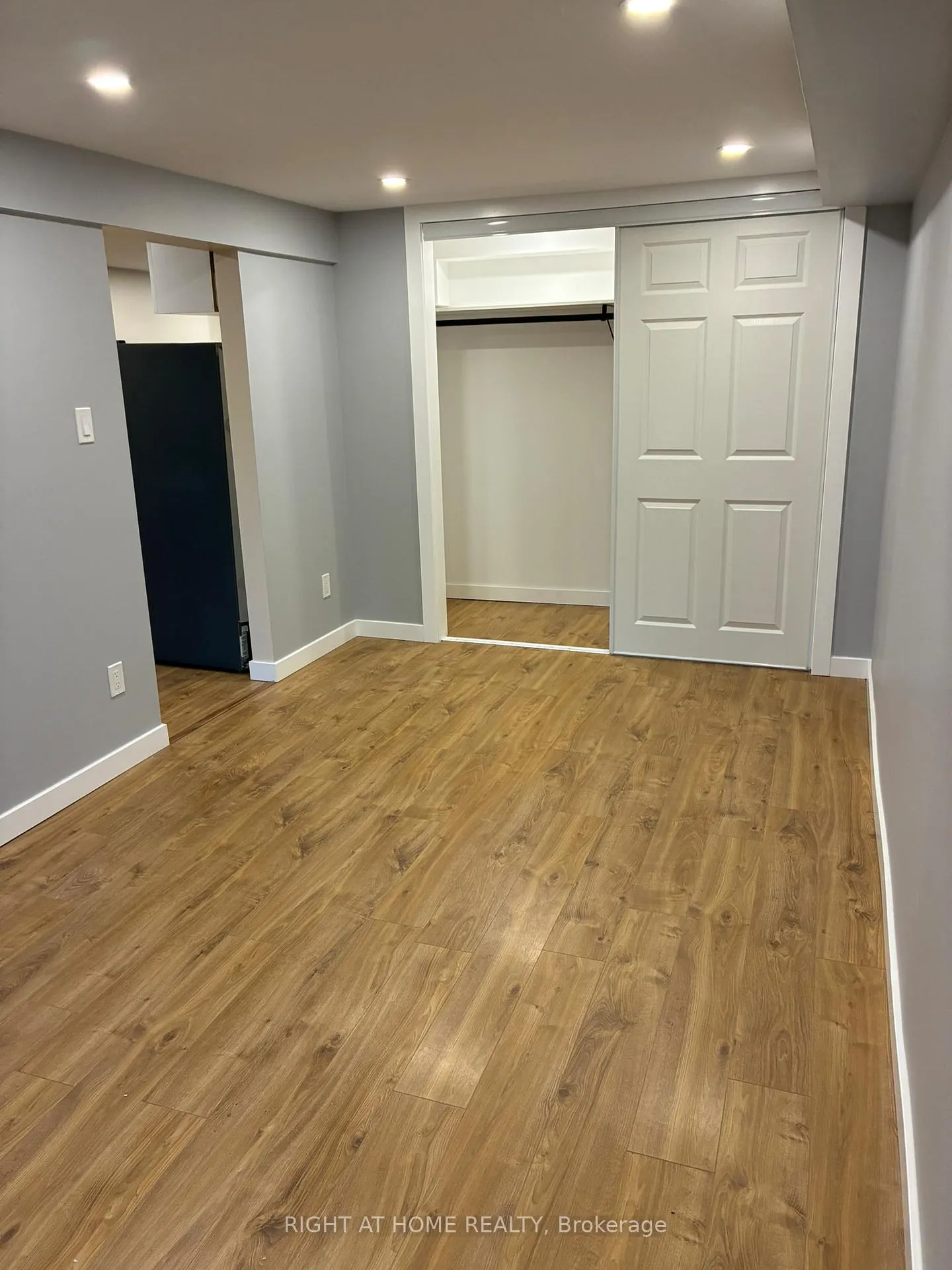 Photo 10 of Unit Unit 2, 9 Quail Crescent, Barrie, Ardagh — HOMEH