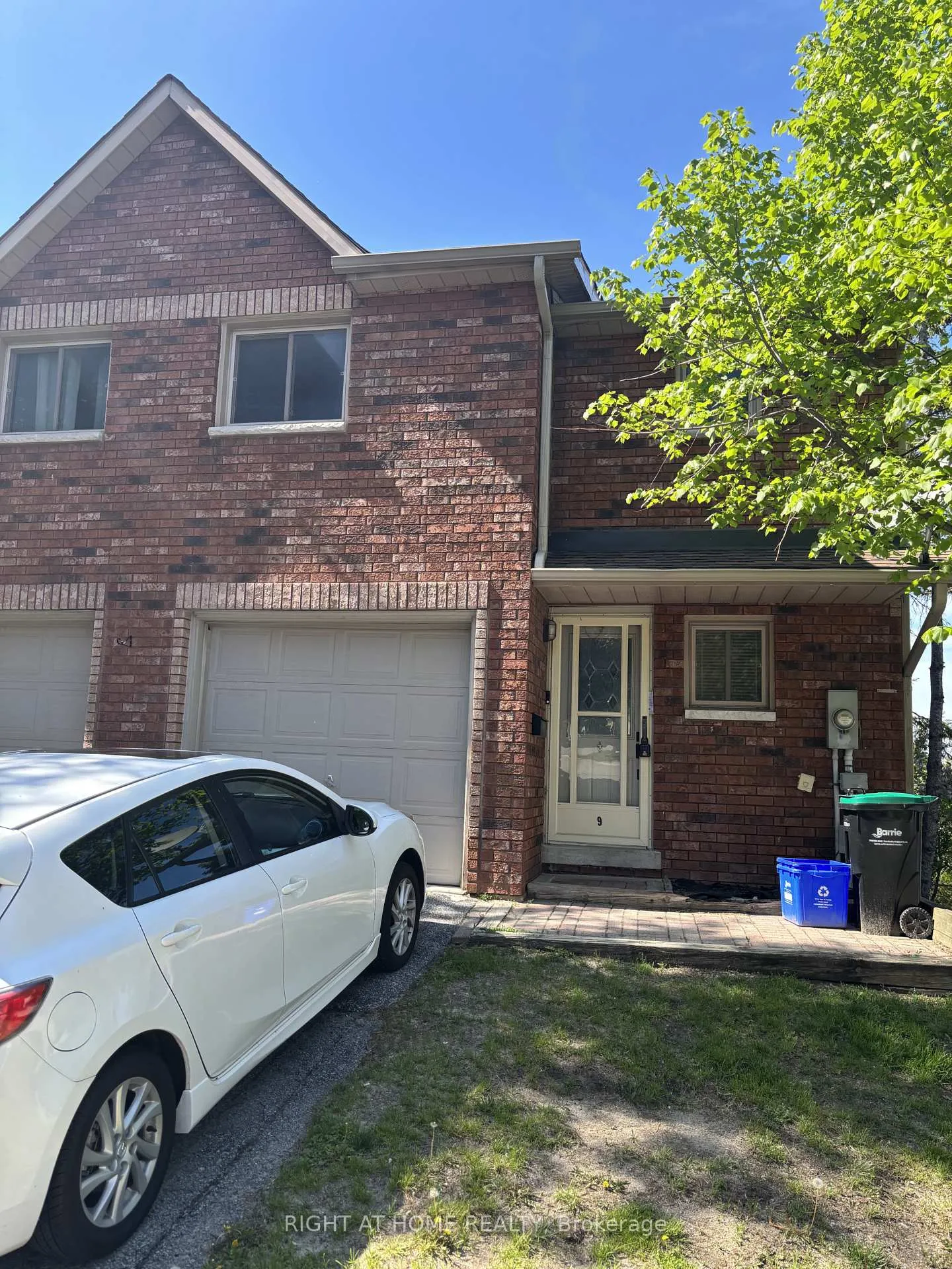 Photo 1 of Unit Unit 2, 9 Quail Crescent, Barrie, Ardagh — HOMEH