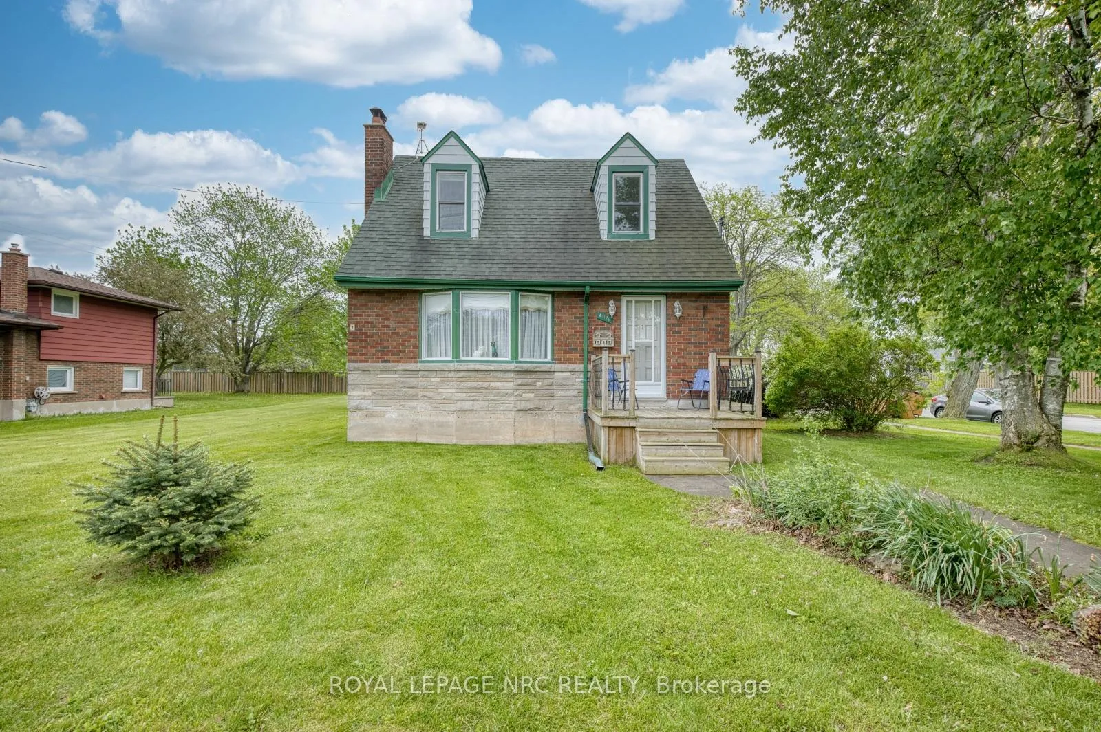 Front of 4076 Welland Street