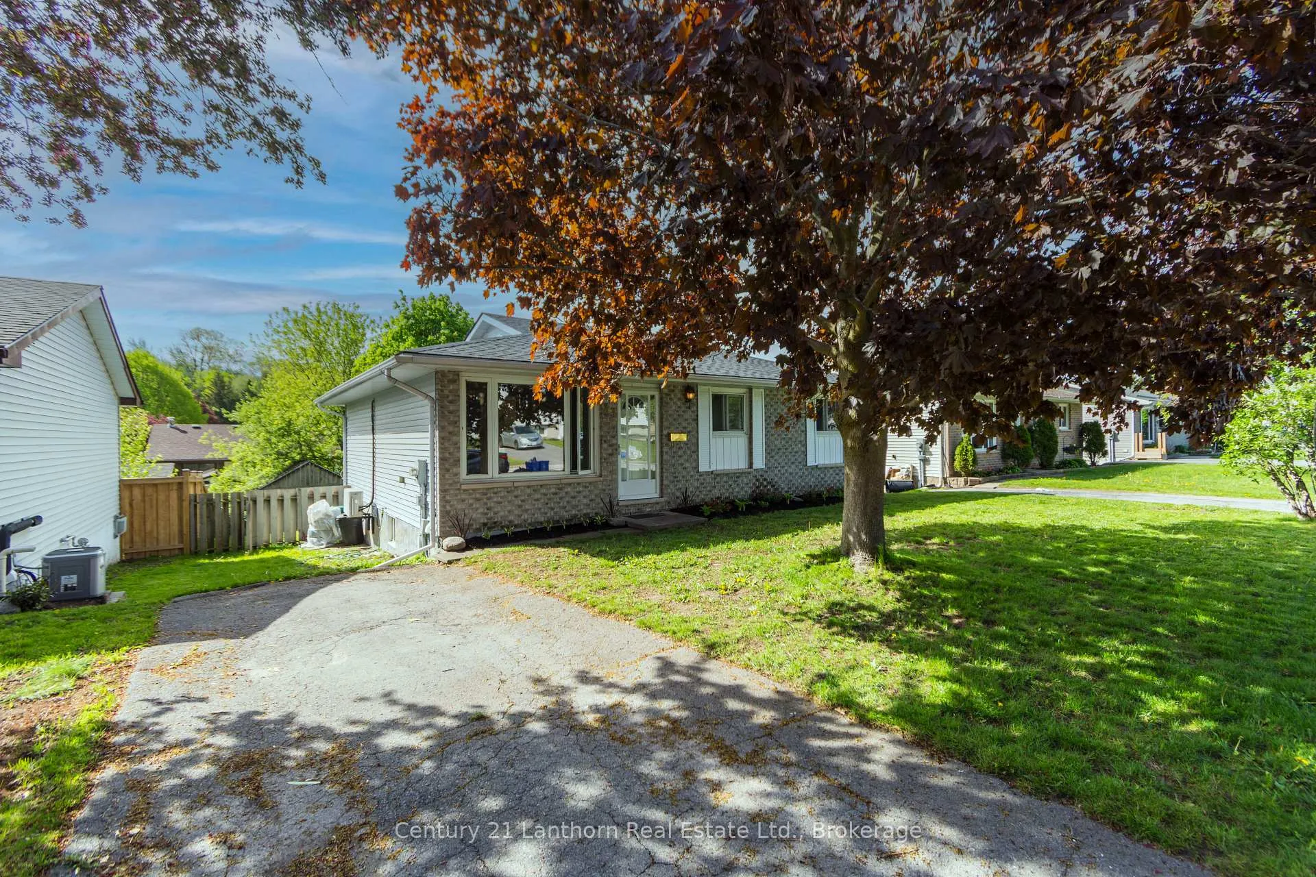 Photo 2 of 33 Van Alstine Drive, Quinte West, Trenton Ward — HOMEH