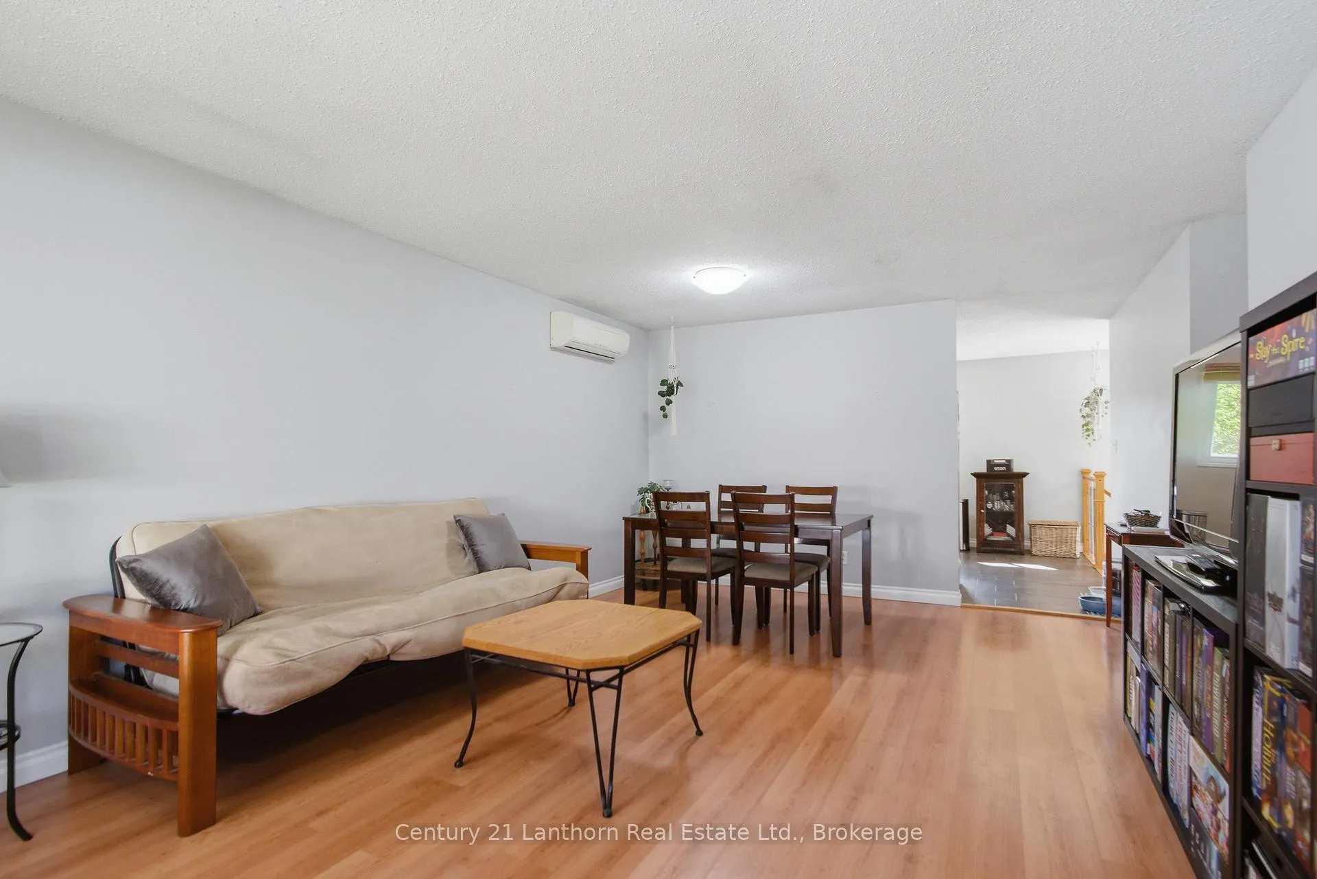 Photo 5 of 33 Van Alstine Drive, Quinte West, Trenton Ward — HOMEH