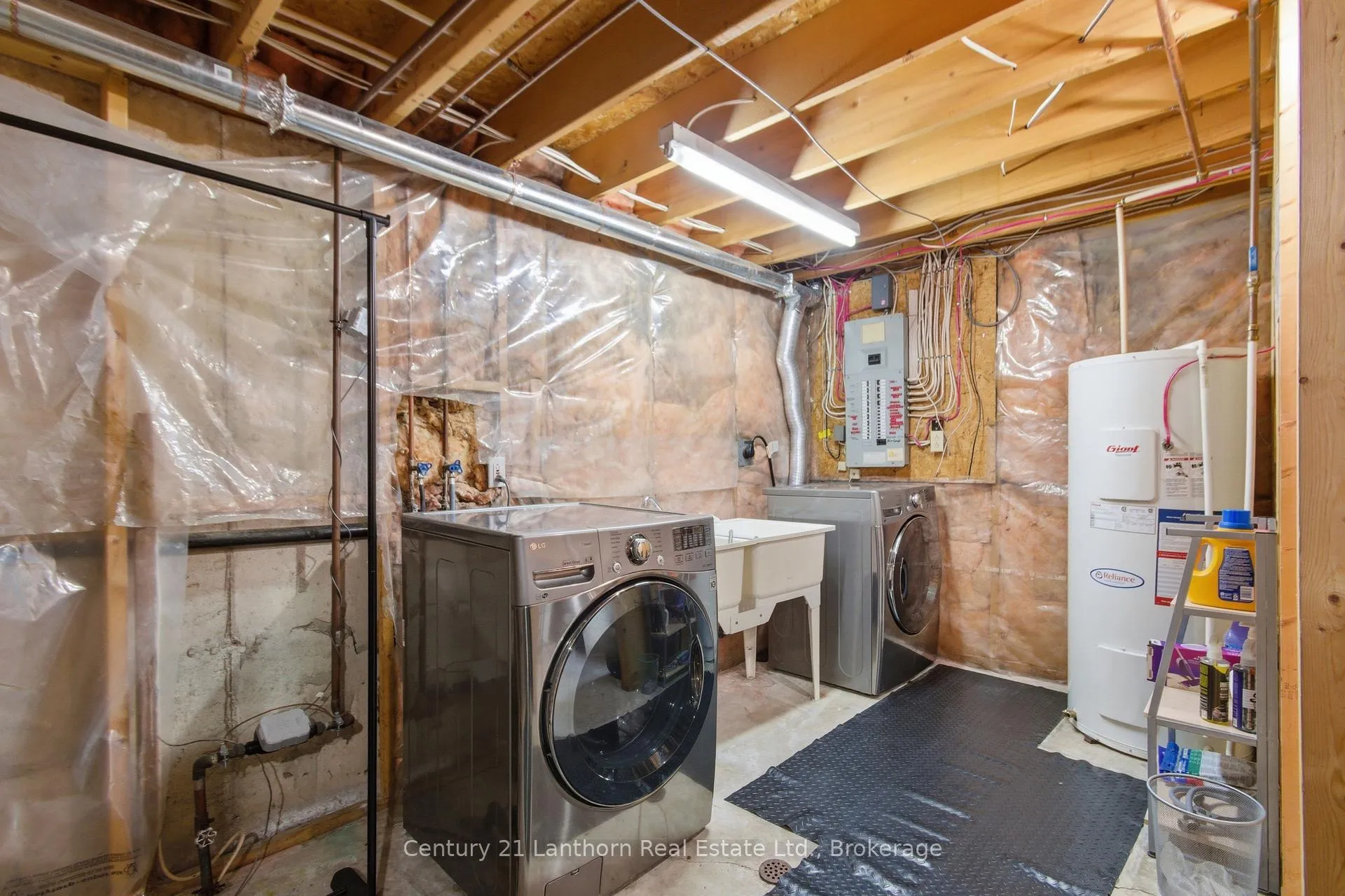 Photo 28 of 33 Van Alstine Drive, Quinte West, Trenton Ward — HOMEH
