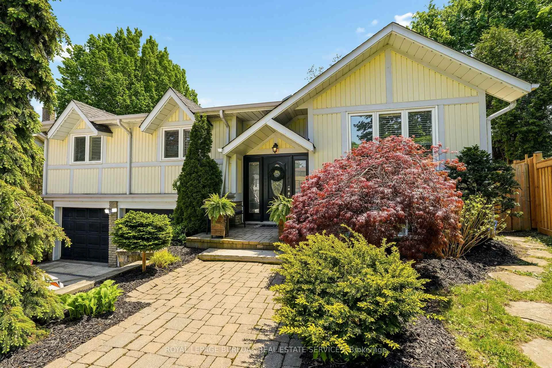 Photo 3 of 2207 Jester Court, Burlington, Mountainside — HOMEH