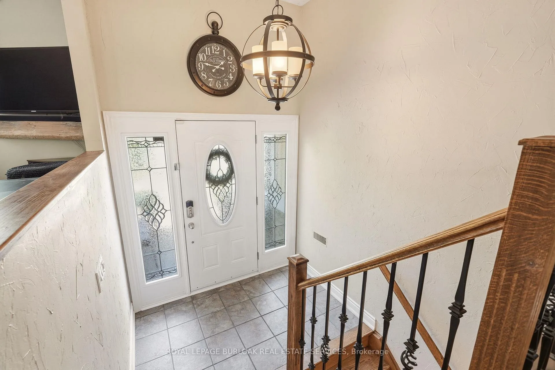Photo 5 of 2207 Jester Court, Burlington, Mountainside — HOMEH