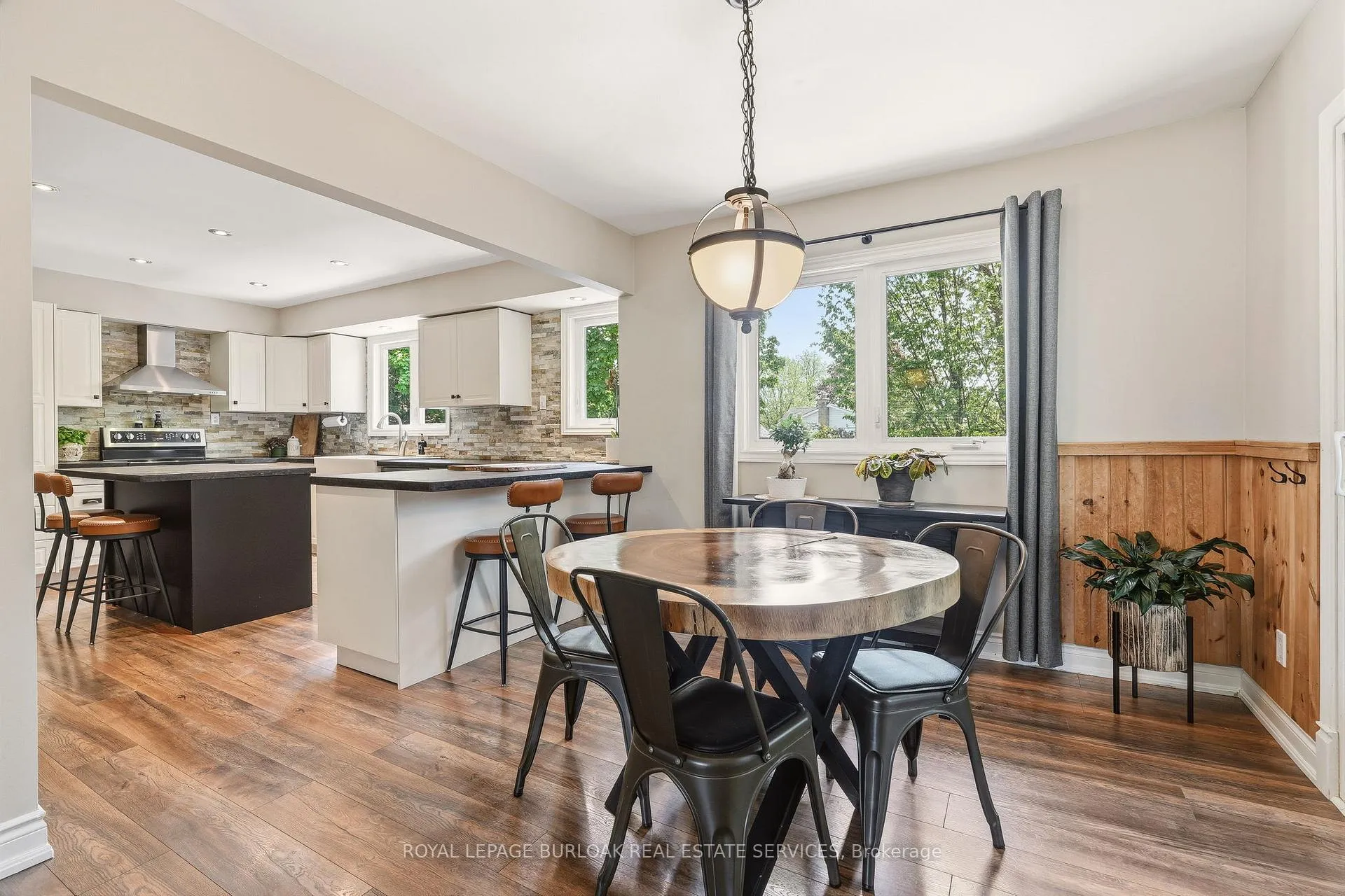 Photo 13 of 2207 Jester Court, Burlington, Mountainside — HOMEH