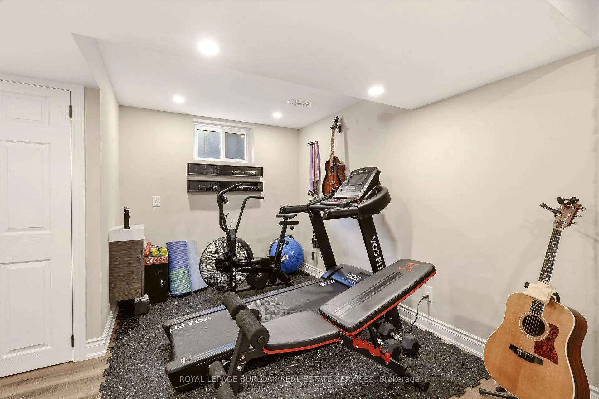 Photo 29 of 2207 Jester Court, Burlington, Mountainside — HOMEH